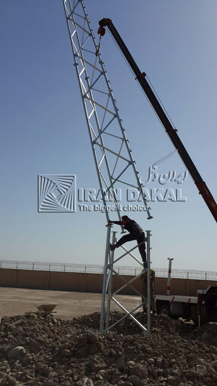 نصب دکل خودایستا 15 متری ایستگاه CNG آبادان 1