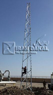 نصب دکل خودایستا 15 متری ایستگاه CNG آبادان 2